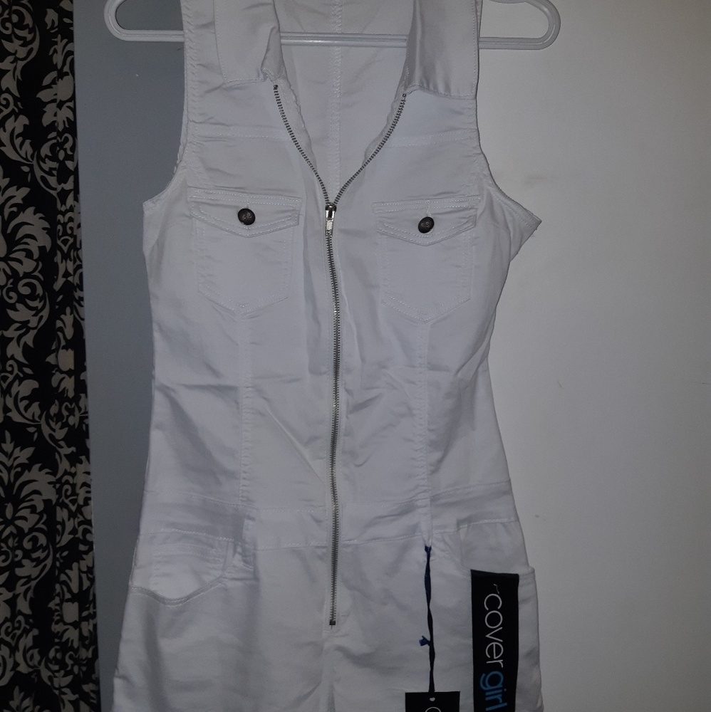 Stretchy jean romper /white